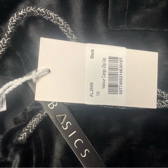 Crew kids velvet zipper, hooded jacket, size 10 - Picture 4 of 4